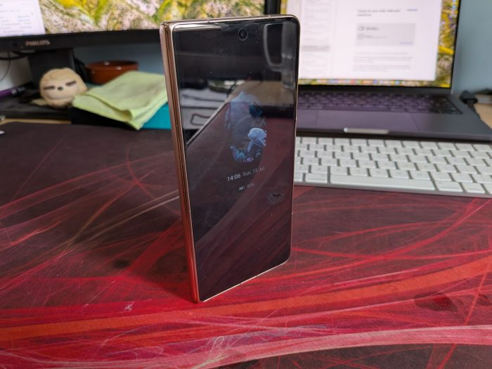 Honor Magic V5   Unboxing the worlds skinniest foldable.