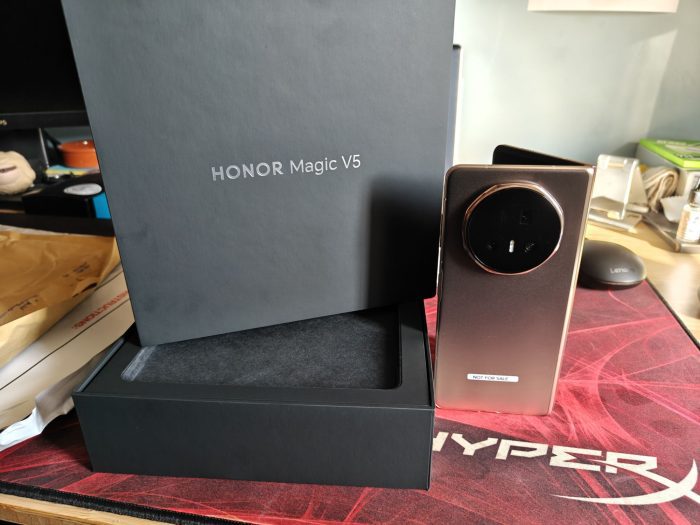 Honor  and Qualcomm partner on Honor Magic V5