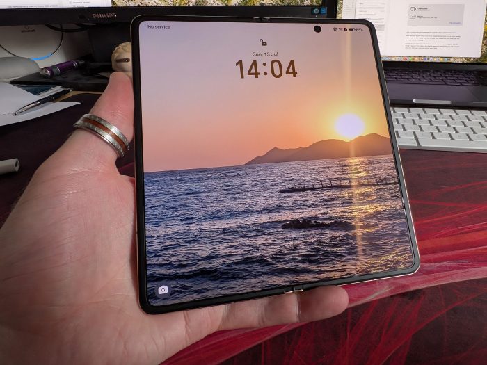 Honor Magic V5   Review